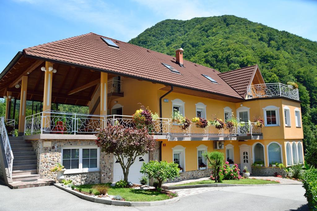 Apartment Sotocje Dolenja Trebusa Екстер'єр фото