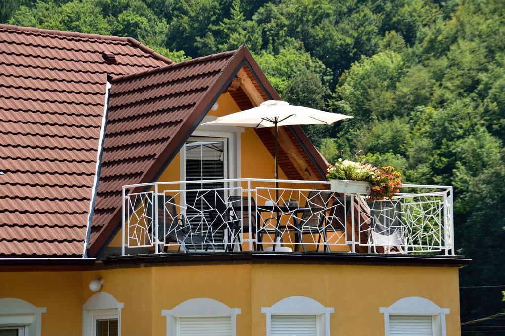 Apartment Sotocje Dolenja Trebusa Екстер'єр фото